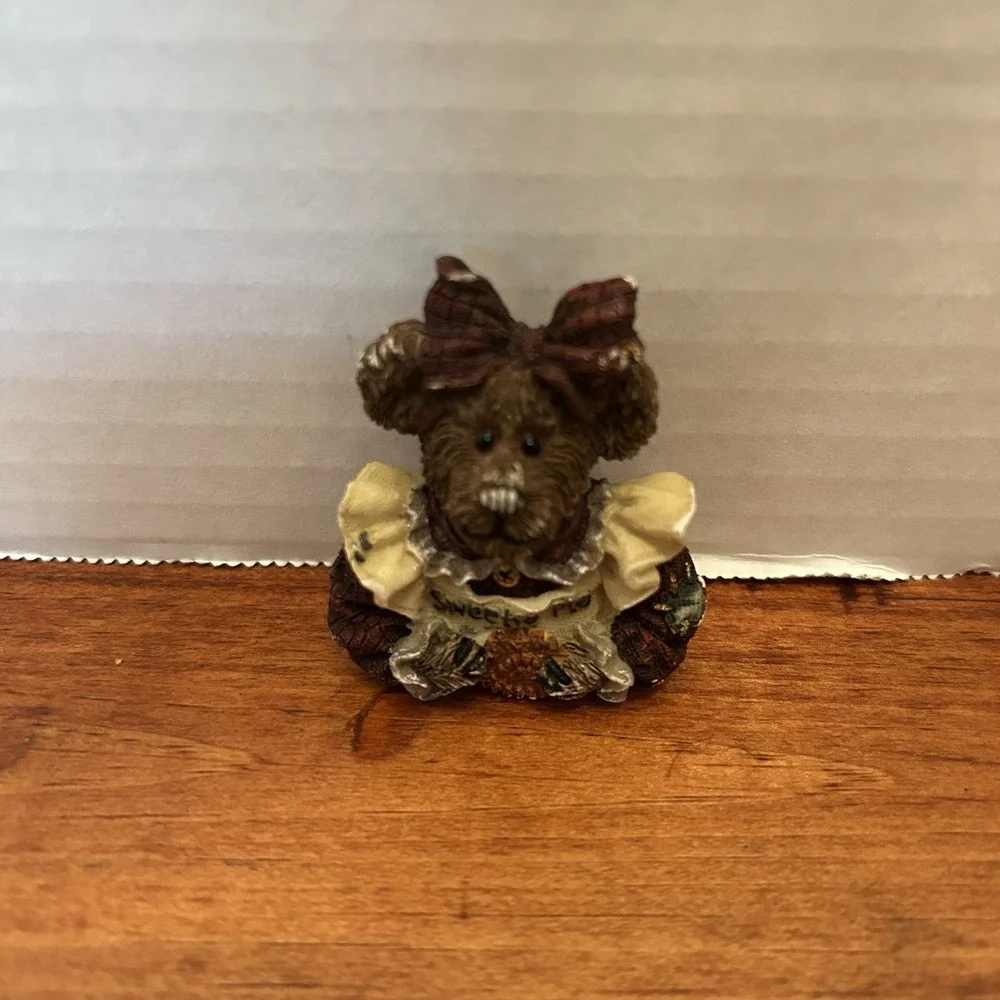 Boyds Bears and Friends Sweetie Pie Bear Bearwear‎ Pin